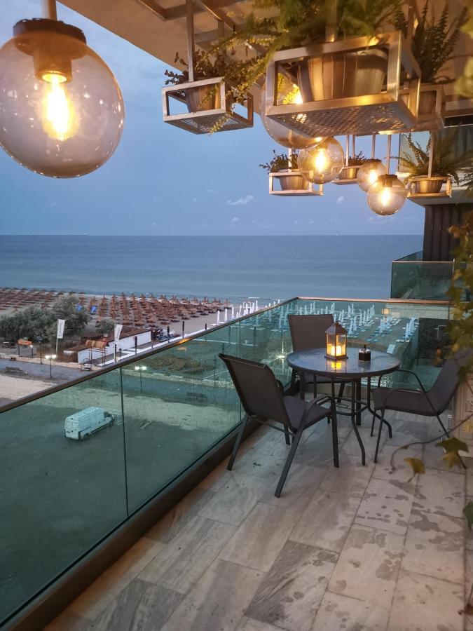 Maravali Seaview Mamaia Apartment Bagian luar foto