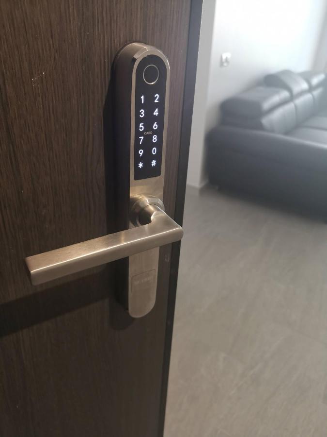 Maravali Seaview Mamaia Apartment Bagian luar foto