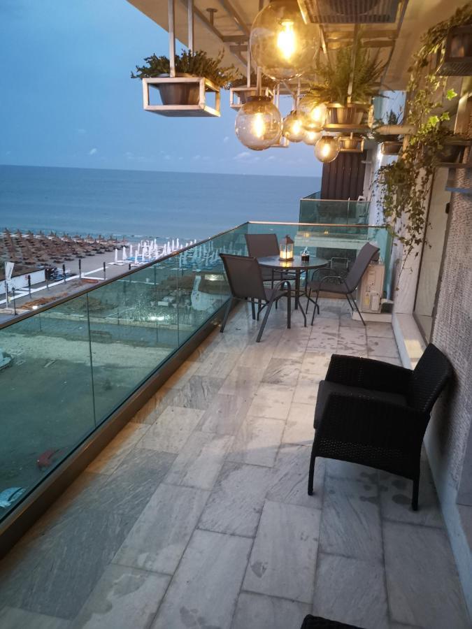 Maravali Seaview Mamaia Apartment Bagian luar foto